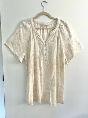 Kim Rogers Curvy Plus Size Cream Floral Flowy Short Sleeve Button Tunic Blouse